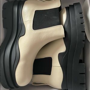 Bottega Veneta Boots UA